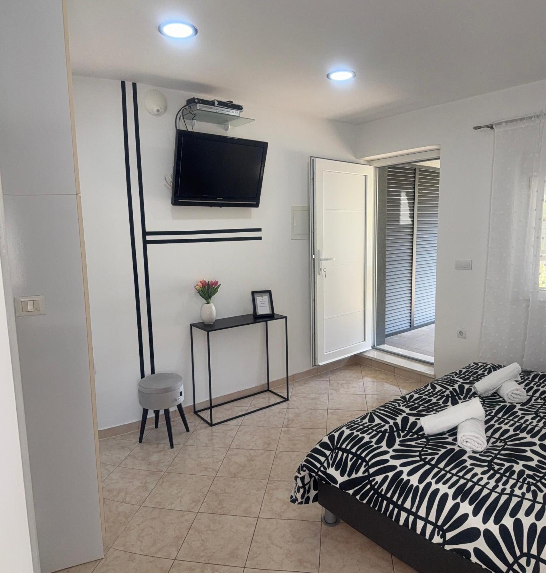אומיס Villa Bubalo מראה חיצוני תמונה