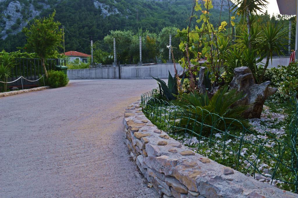 אומיס Villa Bubalo מראה חיצוני תמונה